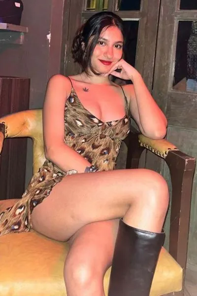 aunty cheap Call Girl in Gurgaon